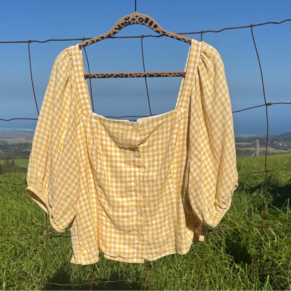 Old Navy Sunny Yellow Gingham Puff Sleeve Square Neckline Linen blend Feminine